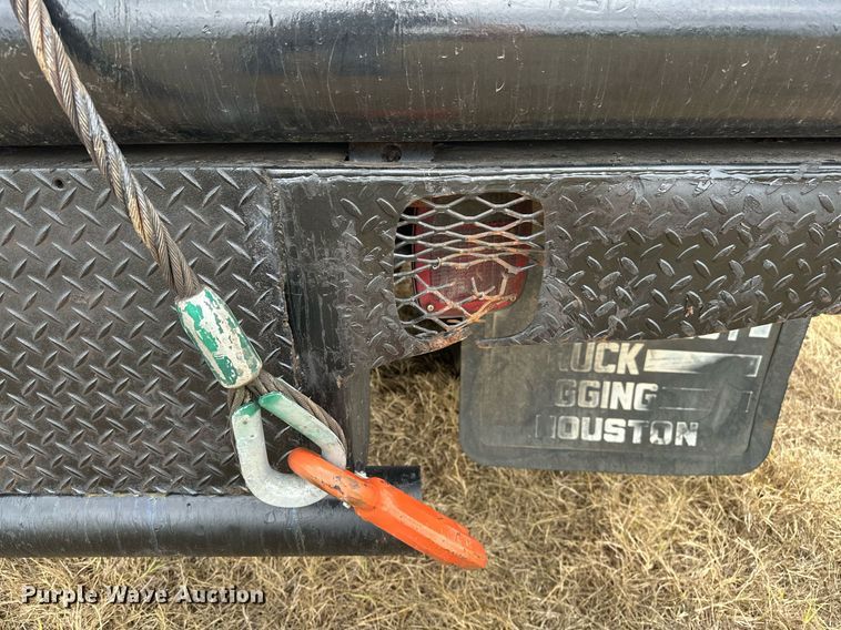 image for item OG9240 2003 Ford F750  winch truck