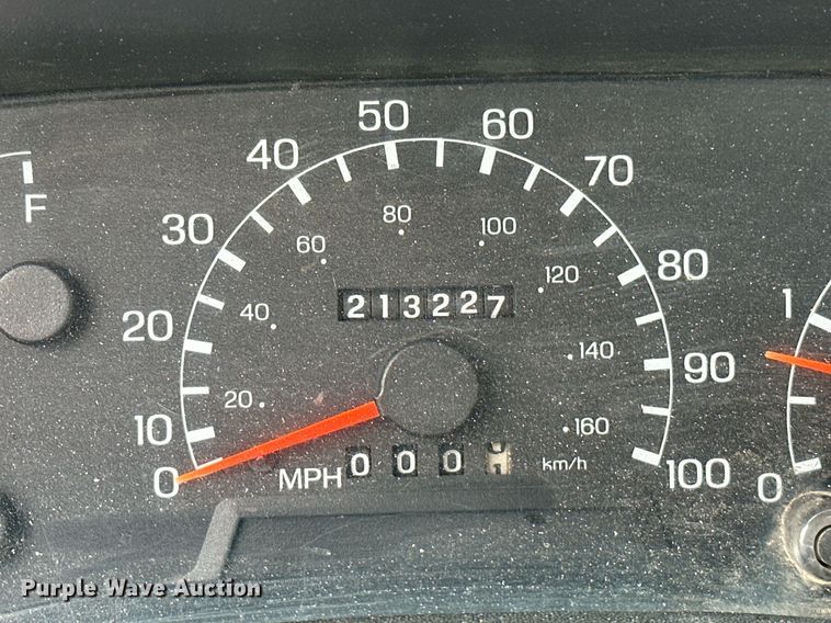 image for item OG9240 2003 Ford F750  winch truck