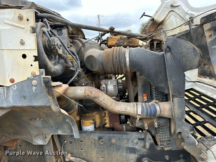 image for item OG9240 2003 Ford F750  winch truck