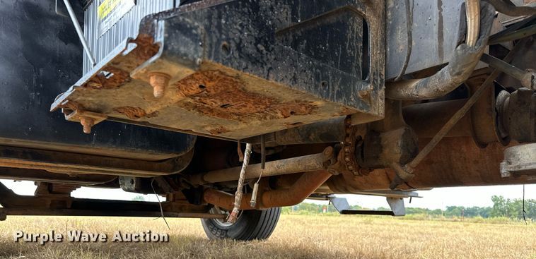 image for item OG9240 2003 Ford F750  winch truck