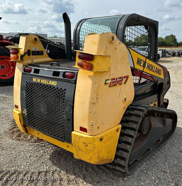 image for item OG9241 2014 New Holland C227  tracked skid steer loader