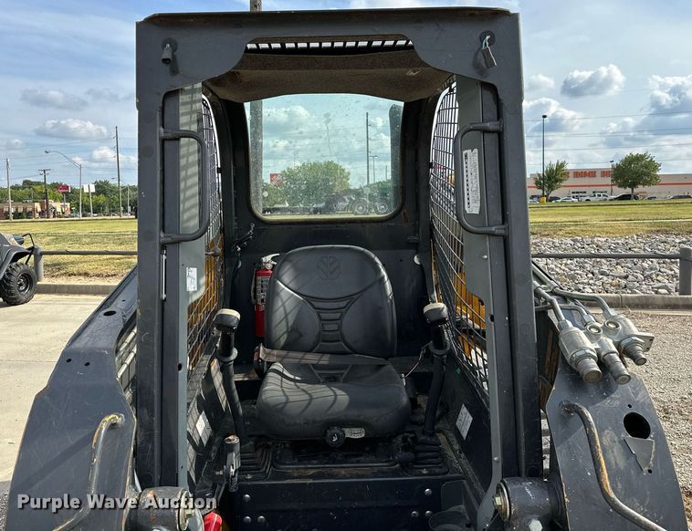 image for item OG9241 2014 New Holland C227  tracked skid steer loader