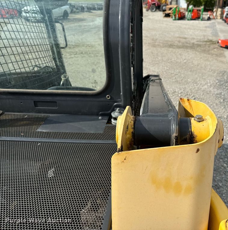 image for item OG9241 2014 New Holland C227  tracked skid steer loader