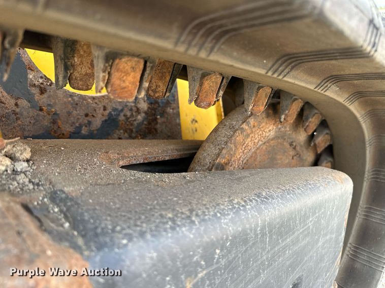 image for item OG9241 2014 New Holland C227  tracked skid steer loader