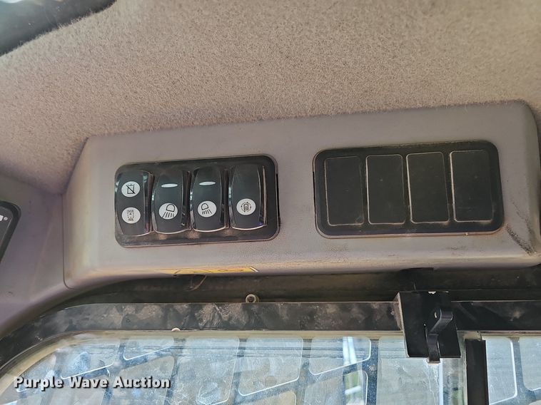 image for item OG9329 2016 Caterpillar 289D  tracked skid steer loader