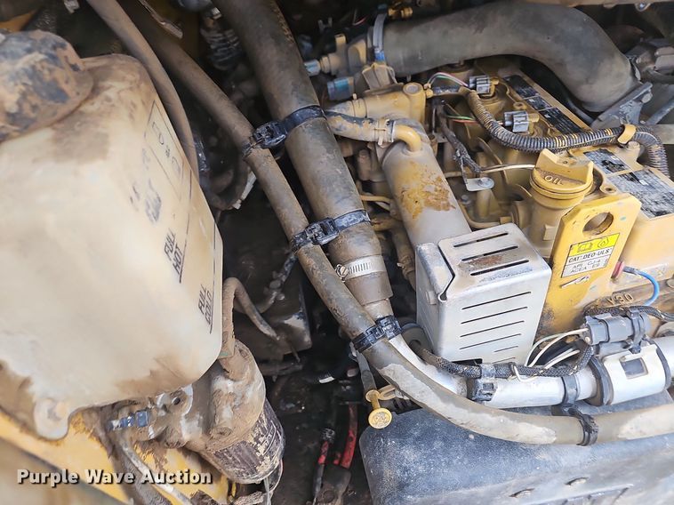 image for item OG9329 2016 Caterpillar 289D  tracked skid steer loader