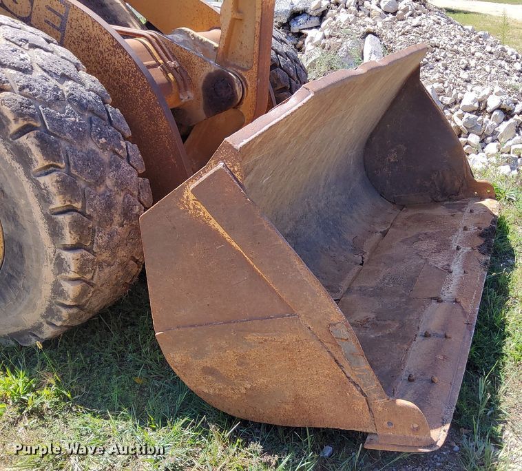 image for item OG9331 1994 Case 721B  wheel loader