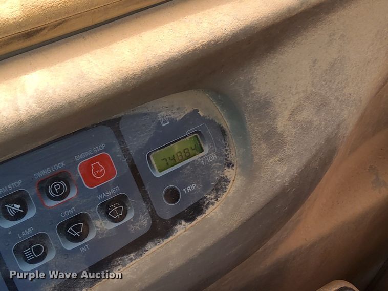 image for item OG9332 2005 Case CX160  excavator