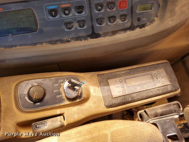 image for item OG9332 2005 Case CX160  excavator