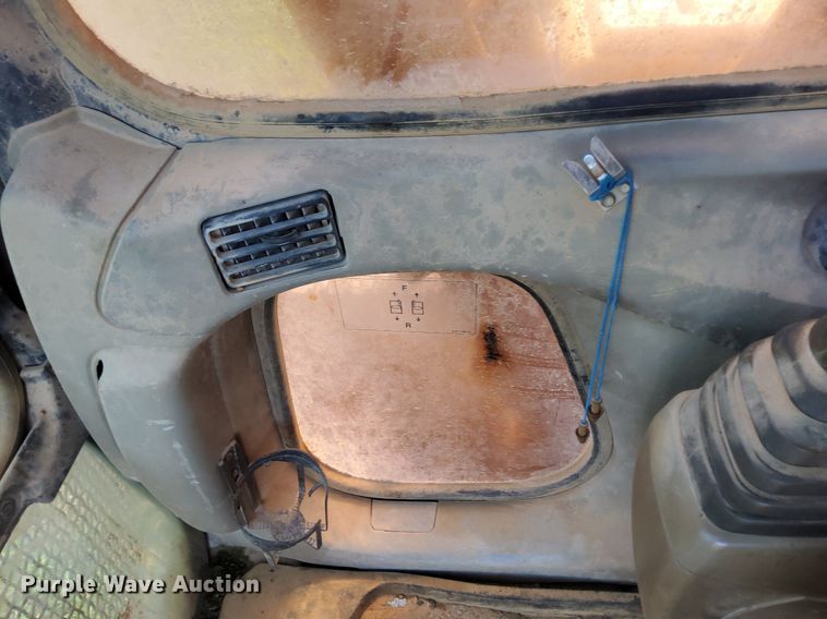 image for item OG9332 2005 Case CX160  excavator