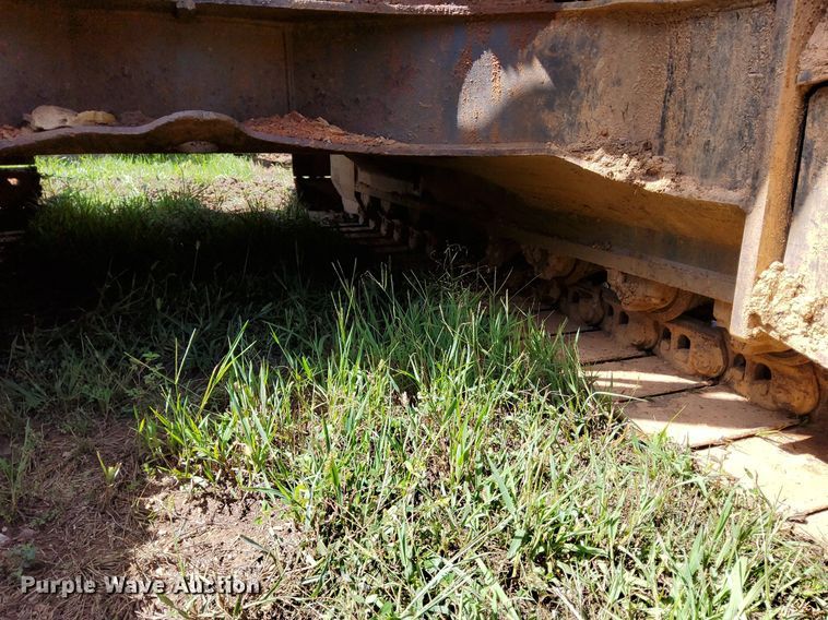 image for item OG9332 2005 Case CX160  excavator