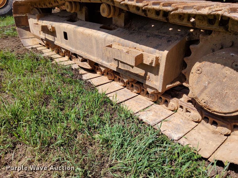 image for item OG9332 2005 Case CX160  excavator