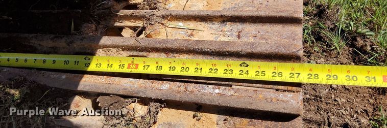 image for item OG9332 2005 Case CX160  excavator