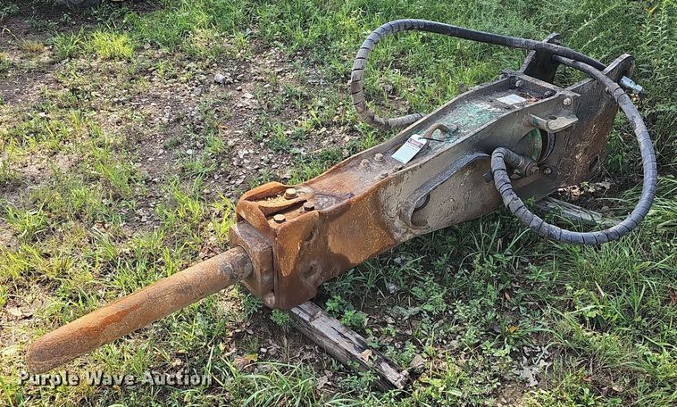 image for item OG9336 2006 Tramac 900  hydraulic hammer drill