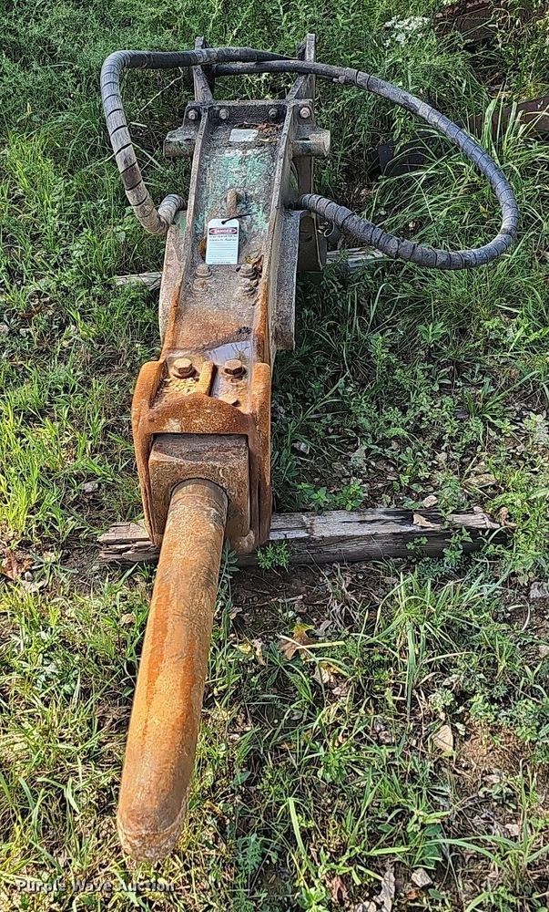 image for item OG9336 2006 Tramac 900  hydraulic hammer drill