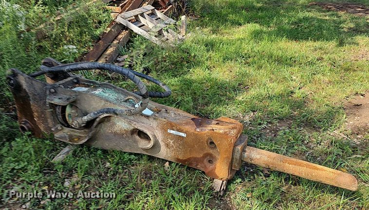 image for item OG9336 2006 Tramac 900  hydraulic hammer drill