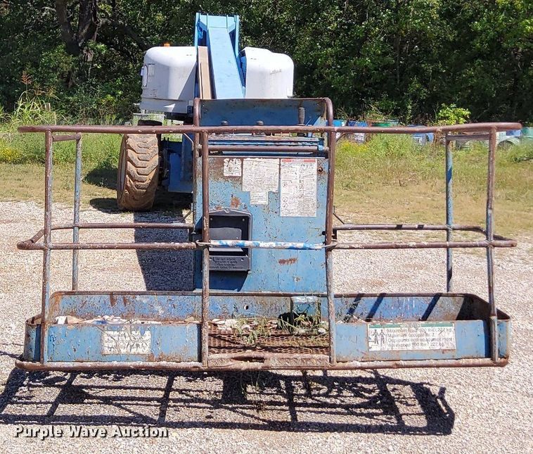 image for item OG9337 2002 Genie S80  boom lift