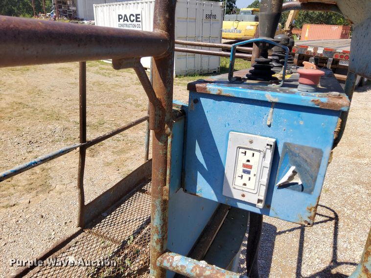 image for item OG9337 2002 Genie S80  boom lift