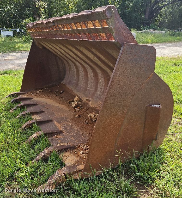 image for item OG9339 138"W bucket