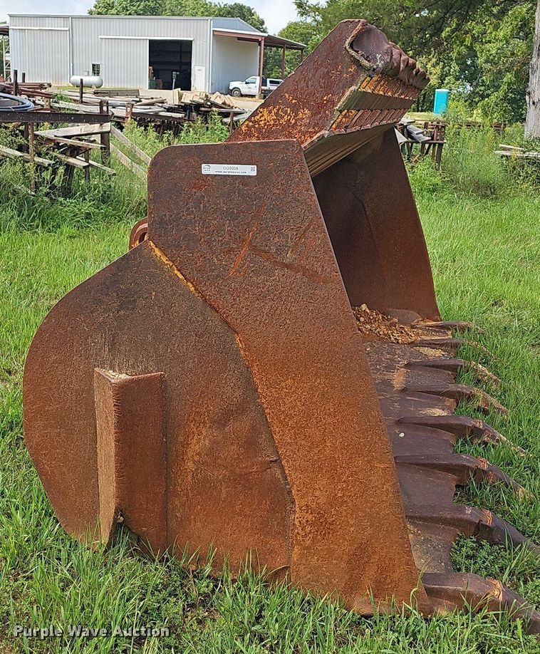 image for item OG9339 138"W bucket