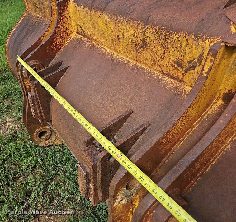 image for item OG9339 138"W bucket