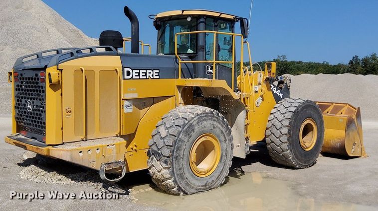 image for item OG9343 2010 John Deere 744K  wheel loader