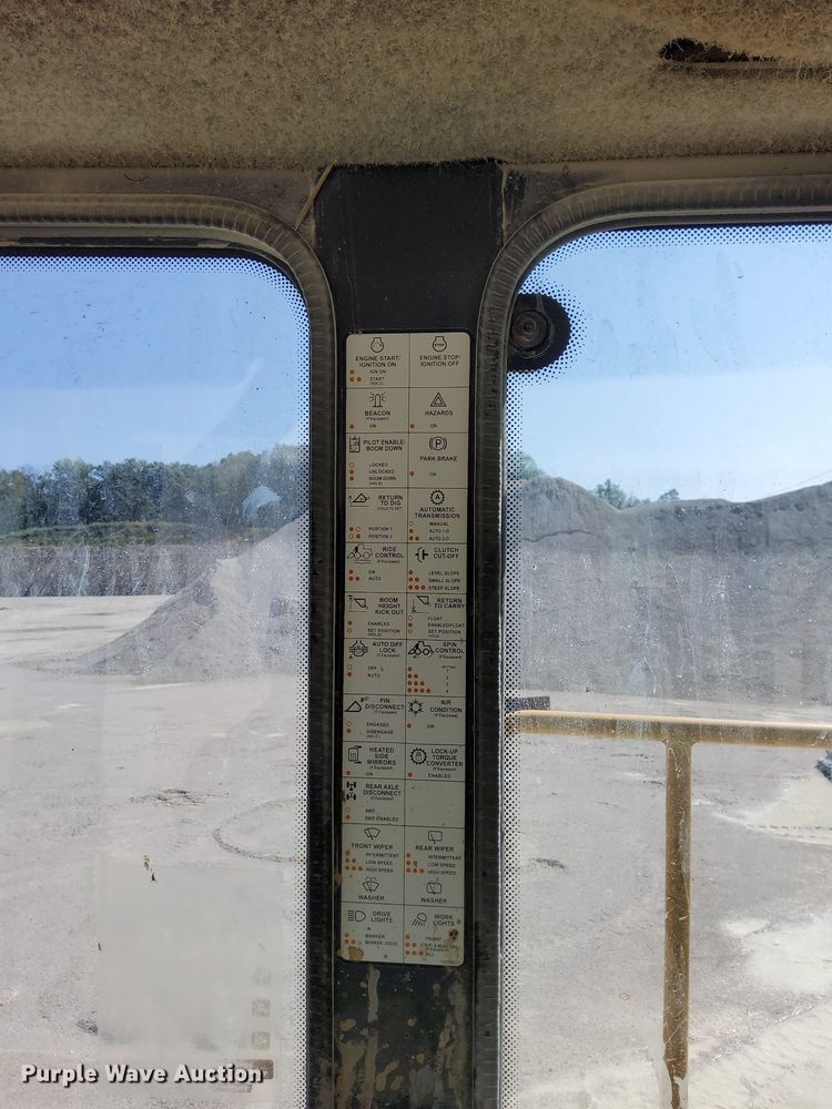 image for item OG9343 2010 John Deere 744K  wheel loader