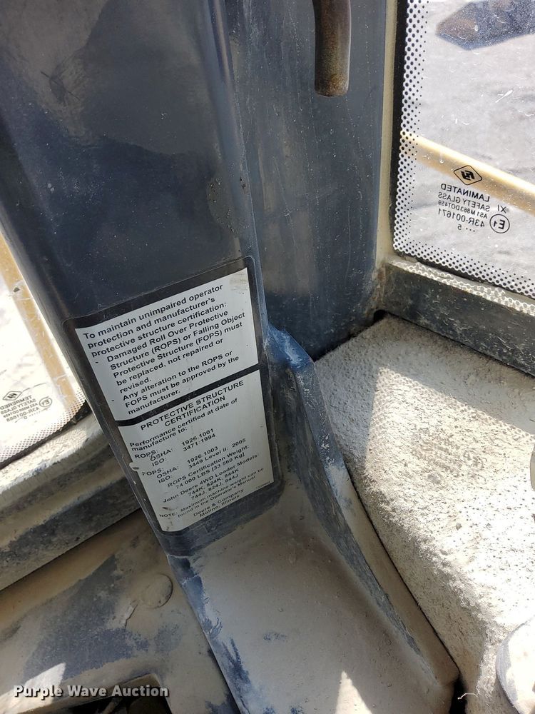 image for item OG9343 2010 John Deere 744K  wheel loader