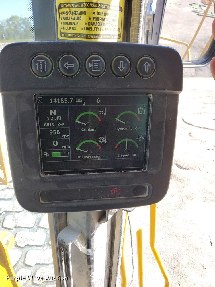 image for item OG9343 2010 John Deere 744K  wheel loader