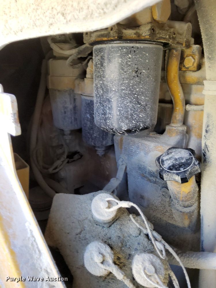 image for item OG9343 2010 John Deere 744K  wheel loader