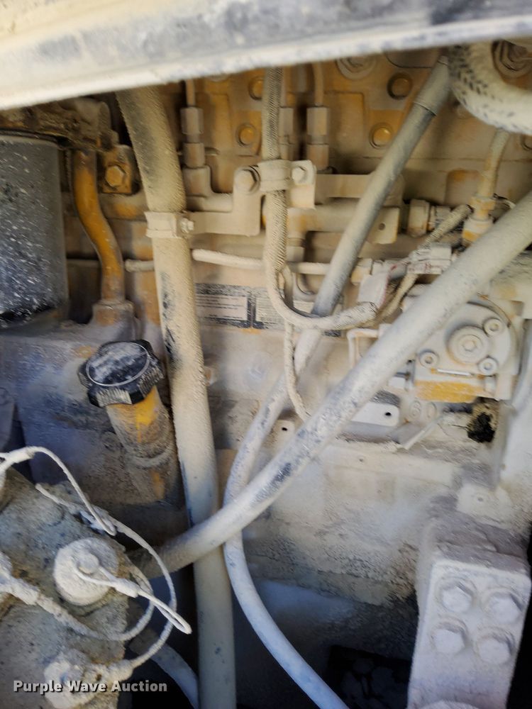 image for item OG9343 2010 John Deere 744K  wheel loader