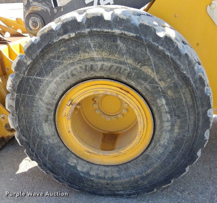 image for item OG9343 2010 John Deere 744K  wheel loader