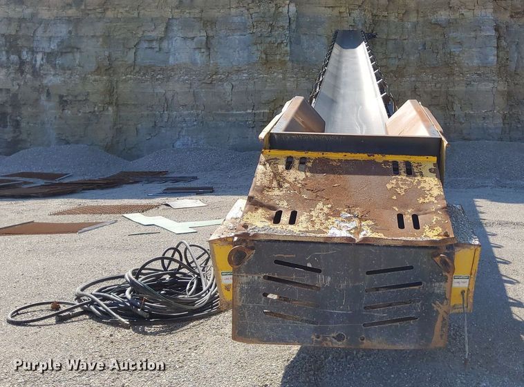 image for item OG9344 2019 TCI Fabick Cat 36x70 Diesel RS  radial stacking conveyor