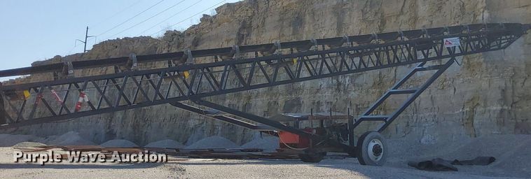 image for item OG9344 2019 TCI Fabick Cat 36x70 Diesel RS  radial stacking conveyor