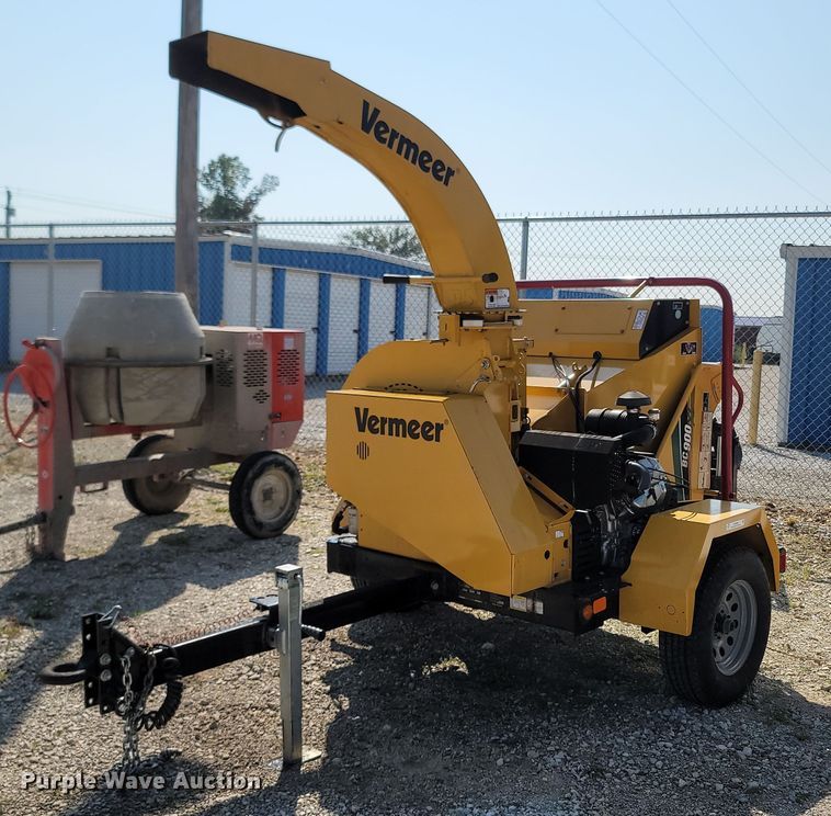 image for item OG9382 2020 Vermeer BC900XL  wood chipper