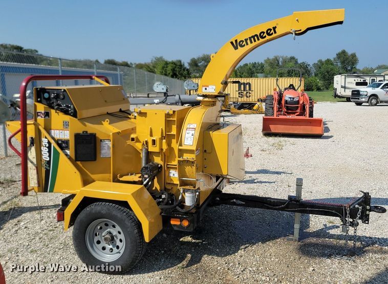 image for item OG9382 2020 Vermeer BC900XL  wood chipper
