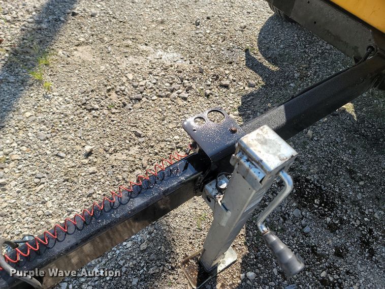 image for item OG9382 2020 Vermeer BC900XL  wood chipper