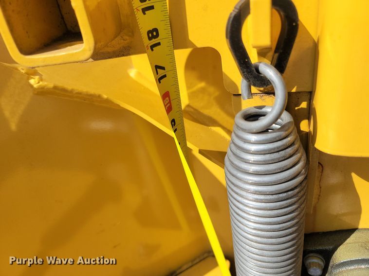 image for item OG9382 2020 Vermeer BC900XL  wood chipper