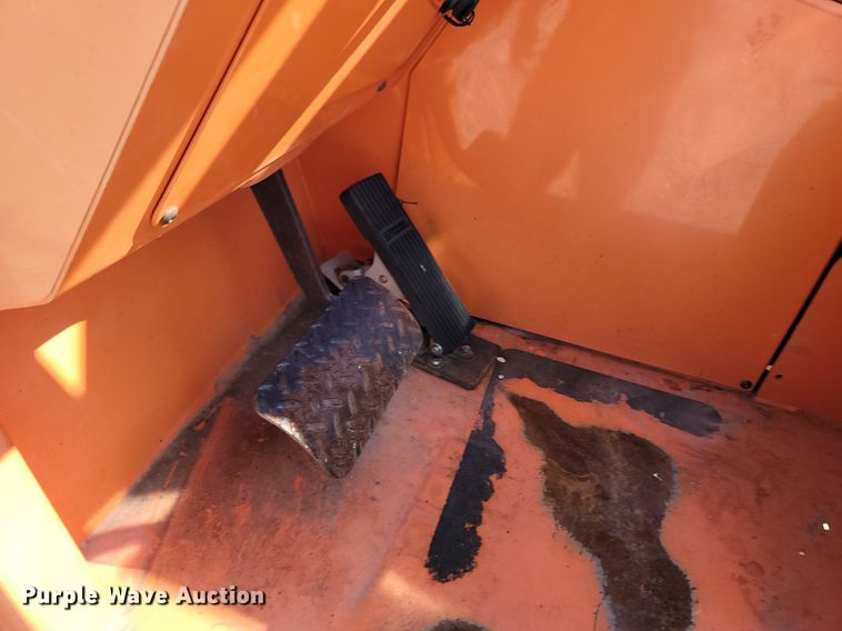 image for item OG9383 2014 JLG 8042  telehandler