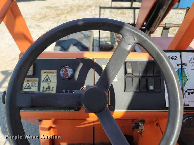image for item OG9383 2014 JLG 8042  telehandler