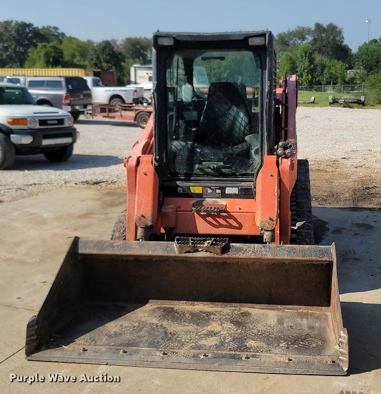 image for item OG9384 2016 Kubota SVL 75-2  skid steer loader