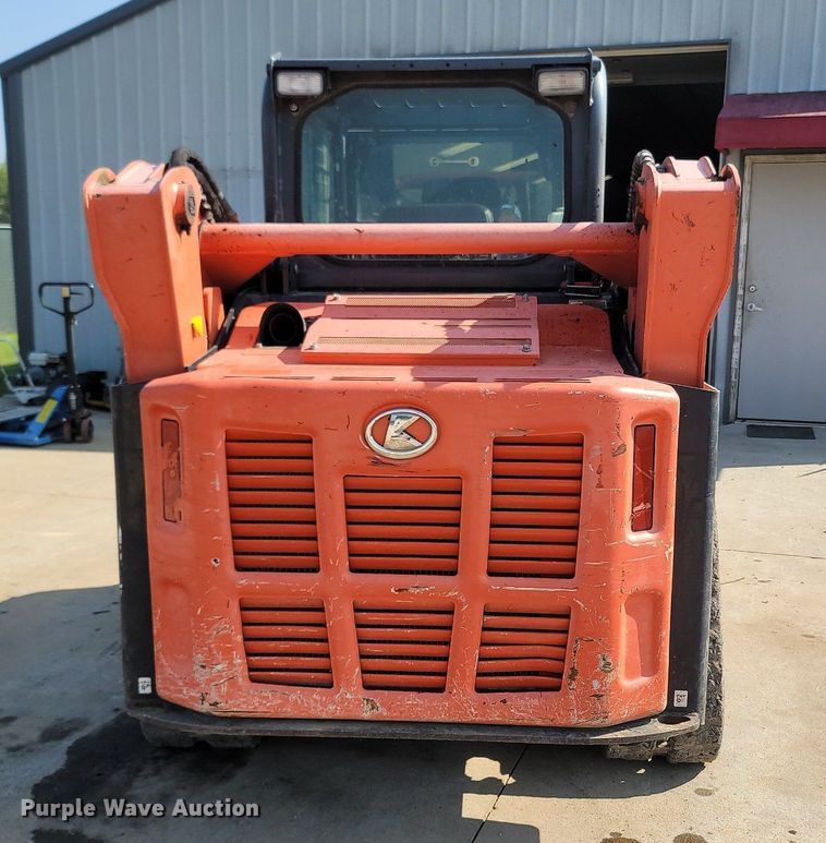 image for item OG9384 2016 Kubota SVL 75-2  skid steer loader