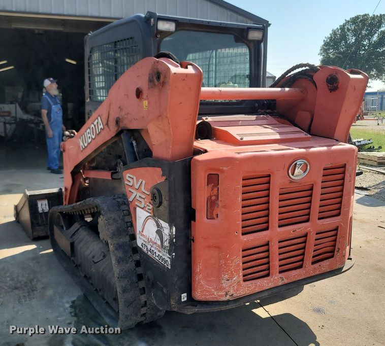 image for item OG9384 2016 Kubota SVL 75-2  skid steer loader