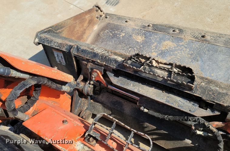 image for item OG9384 2016 Kubota SVL 75-2  skid steer loader
