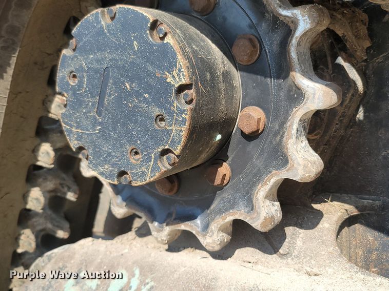 image for item OG9384 2016 Kubota SVL 75-2  skid steer loader