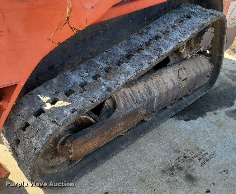 image for item OG9384 2016 Kubota SVL 75-2  skid steer loader