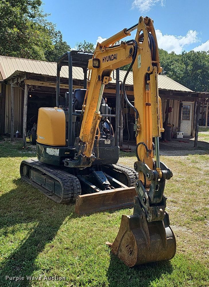 image for item OG9405 2013 Hyundai ROBEX 27Z-9  mini excavator