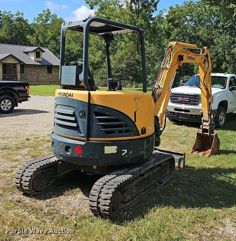image for item OG9405 2013 Hyundai ROBEX 27Z-9  mini excavator