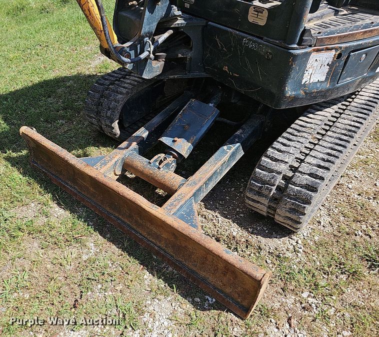 image for item OG9405 2013 Hyundai ROBEX 27Z-9  mini excavator