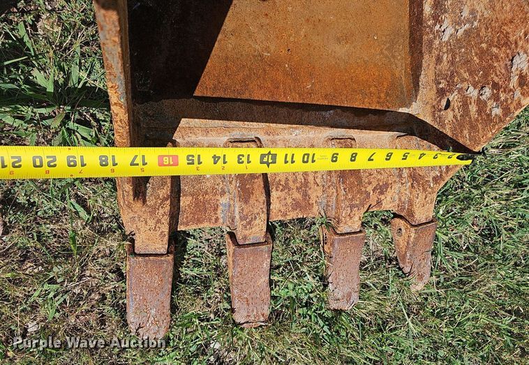 image for item OG9405 2013 Hyundai ROBEX 27Z-9  mini excavator